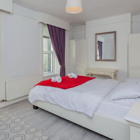 Windsor House Villa Londonderry Bagian luar foto